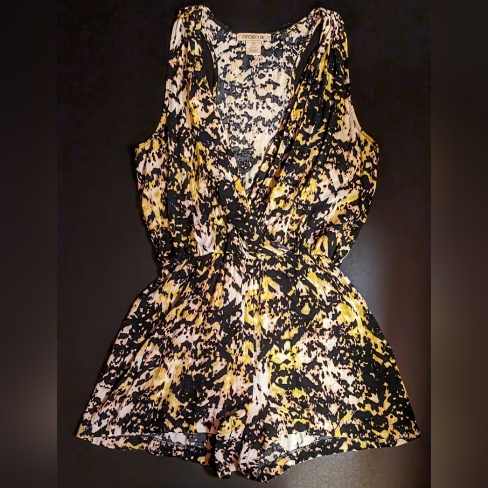 Arden B Romper XS